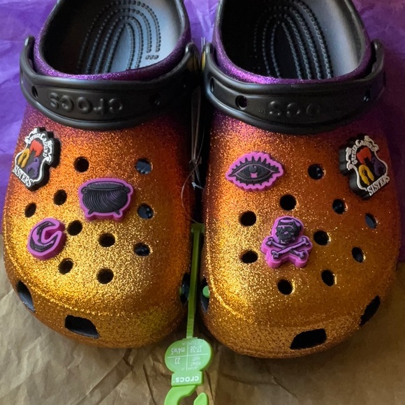 🧙‍♀️🎃🧙‍♀️ DISNEY HOCUS POCUS CROCS 🧙‍♀️🎃🧙‍♀️NWT 🧙‍♀️🎃🧙‍♀️ - Picture 16 of 16